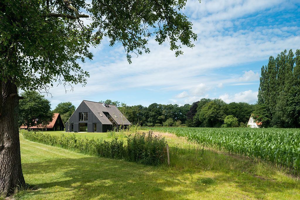 Duurzame Schuurwoning, schipperdouwesarchitectuur schipperdouwesarchitectuur Ruangan