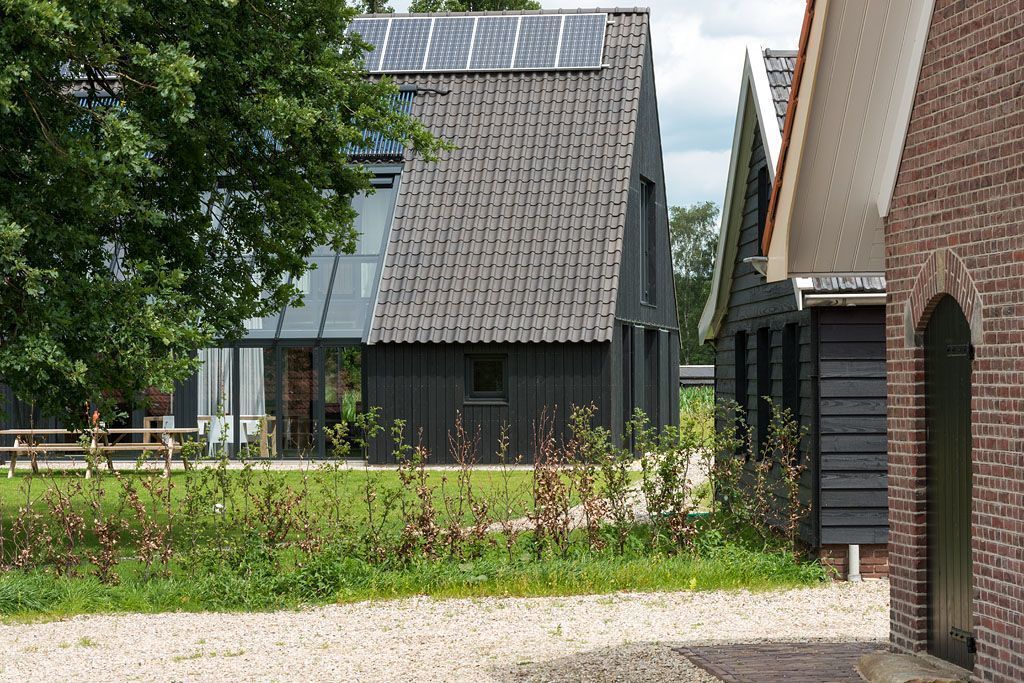 Duurzame Schuurwoning, schipperdouwesarchitectuur schipperdouwesarchitectuur الغرف