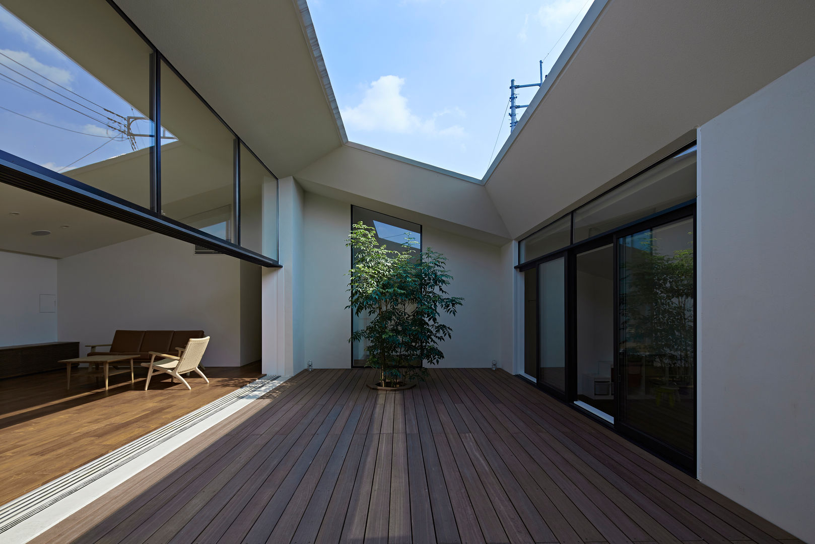 House in Hakonomori, 石井秀樹建築設計事務所 石井秀樹建築設計事務所 Casas modernas