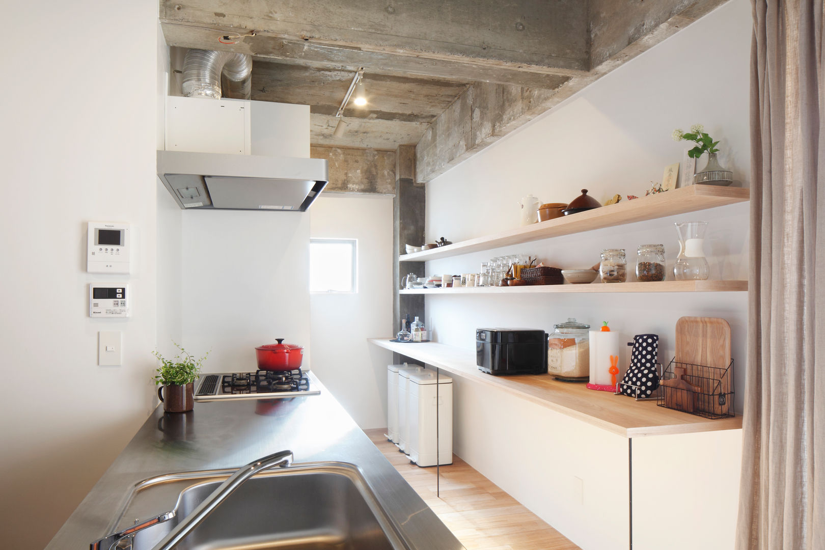 中京区の家, 一級建築士事務所 こより 一級建築士事務所 こより Modern kitchen