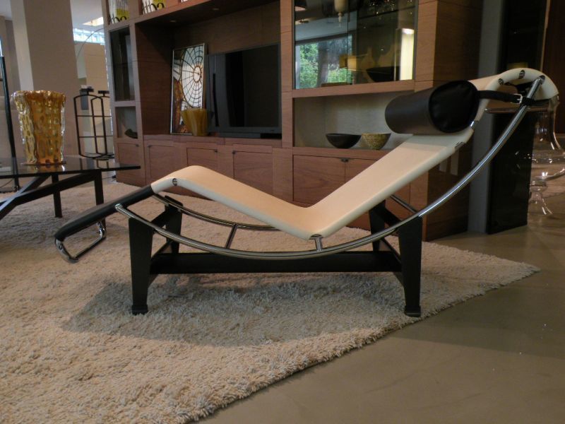 Cassina - LC4, Salvioni Spa Salvioni Spa Ruang Keluarga Modern Sofas & armchairs