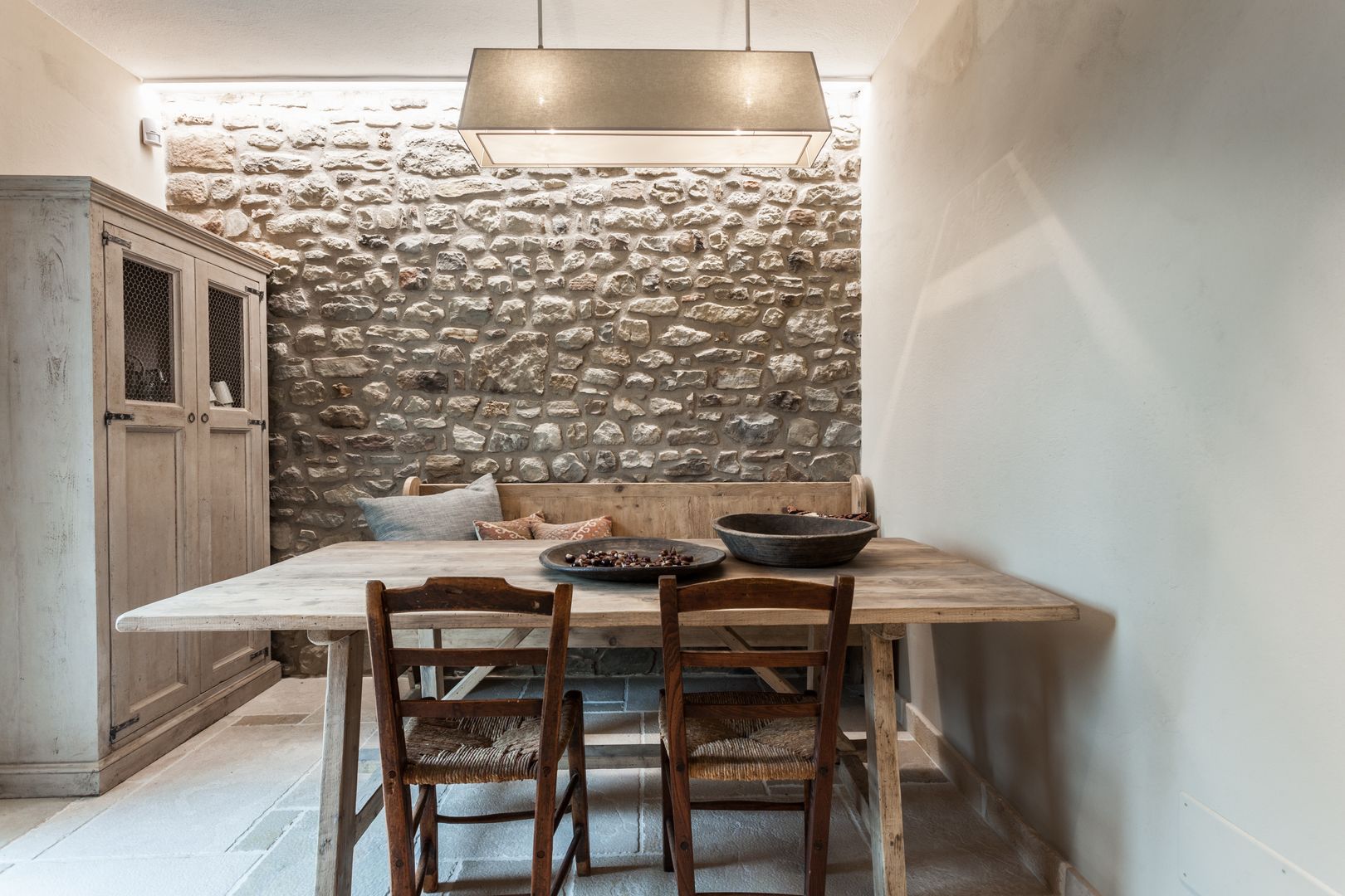 Casa nel borgo, Lucia Bentivogli Architetto Lucia Bentivogli Architetto الغرف