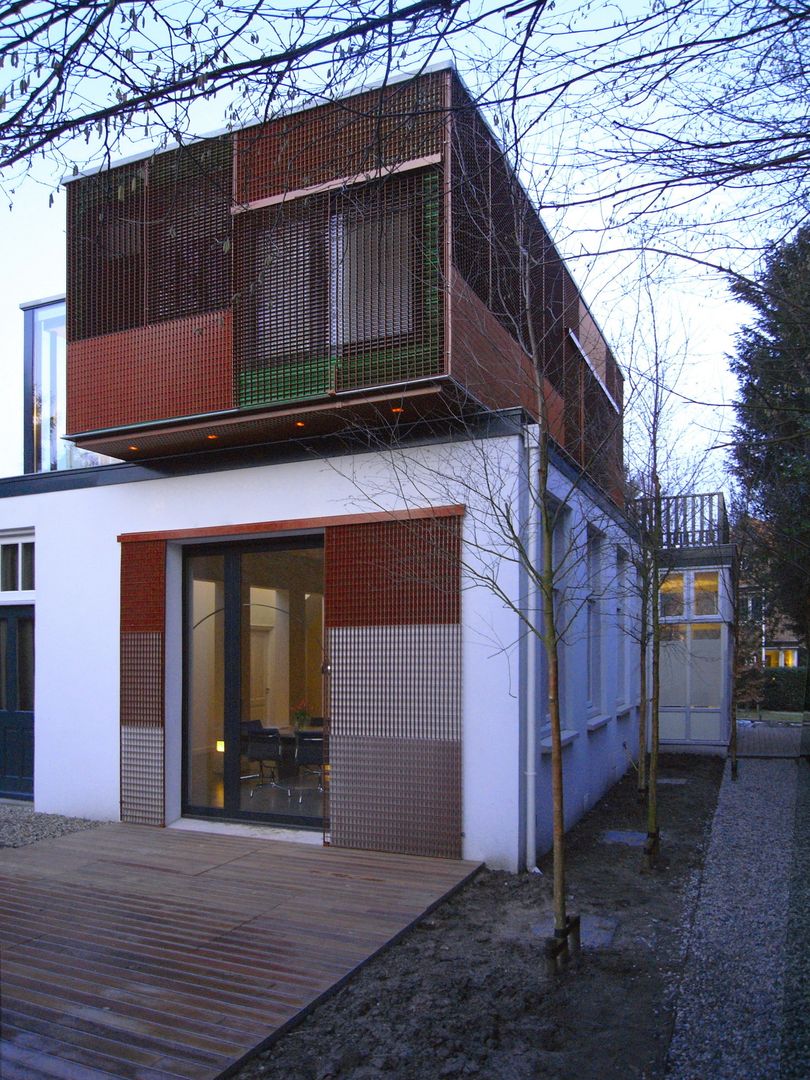 Huis Sonnevanck Arnhem, TenBrasWestinga ARCHITECTUUR / INTERIEUR en STEDENBOUW TenBrasWestinga ARCHITECTUUR / INTERIEUR en STEDENBOUW Modern garden