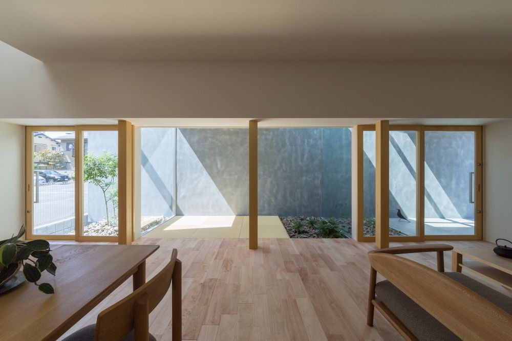 Kusatsu House, ALTS DESIGN OFFICE ALTS DESIGN OFFICE モダンデザインの リビング