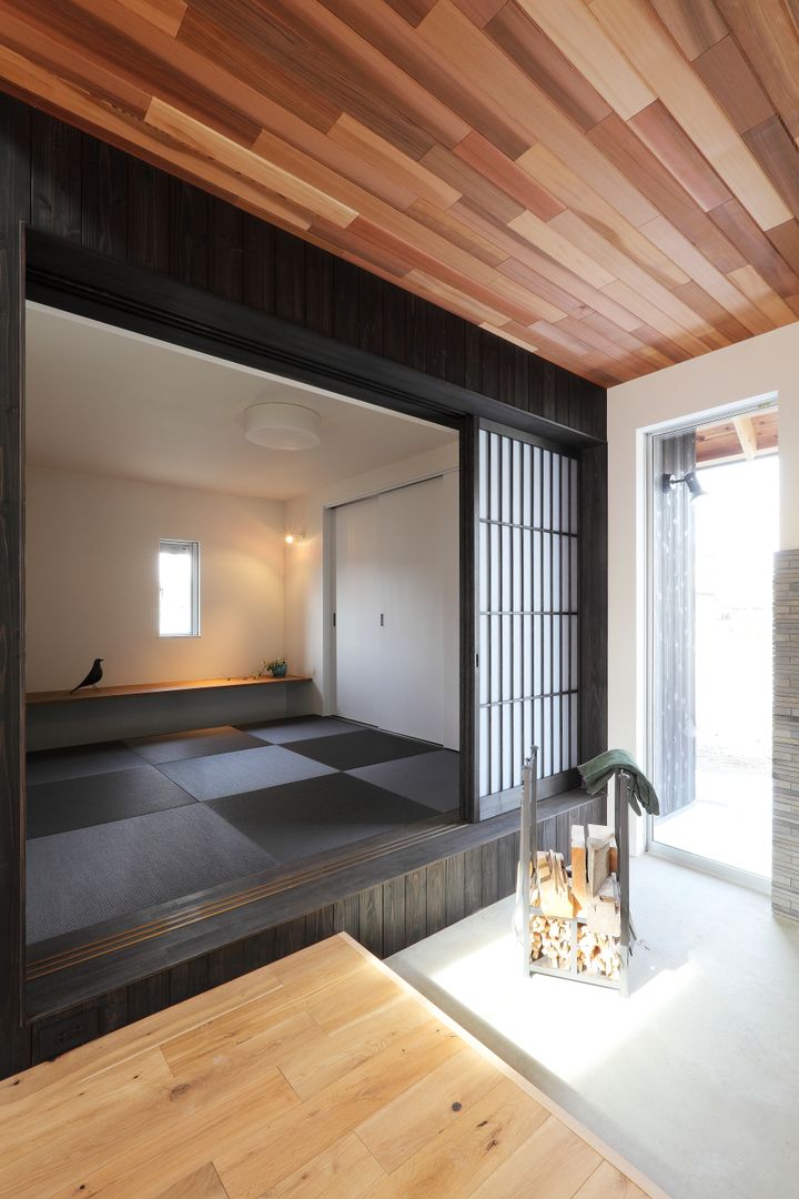 Suehiro House, ALTS DESIGN OFFICE ALTS DESIGN OFFICE غرفة الميديا