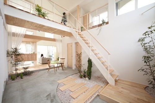 Kofunaki House, ALTS DESIGN OFFICE ALTS DESIGN OFFICE オリジナルスタイルの 玄関&廊下&階段