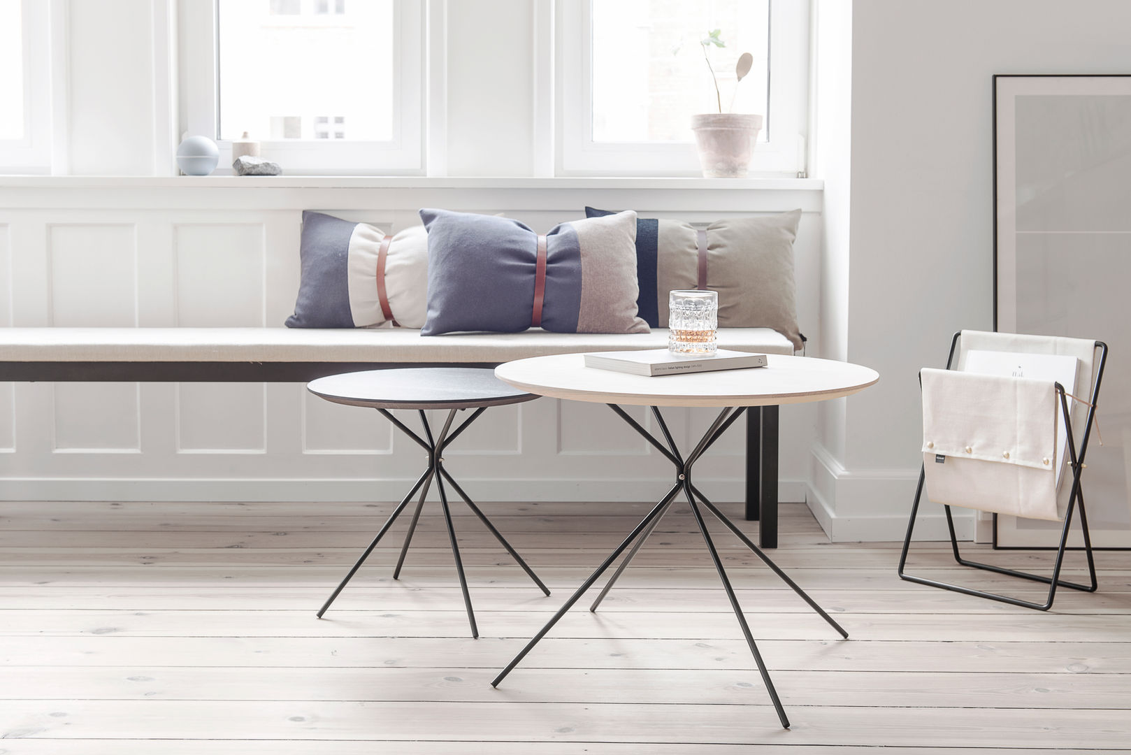 The FRISBEE line - by Herman Cph, Herman Cph Herman Cph Scandinavian style living room Side tables & trays