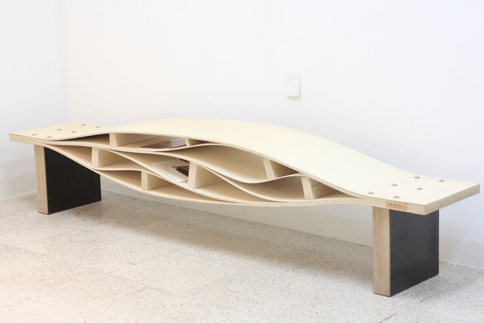 Bending Bench, SON그릇공방 SON그릇공방 สวน เฟอร์นิเจอร์