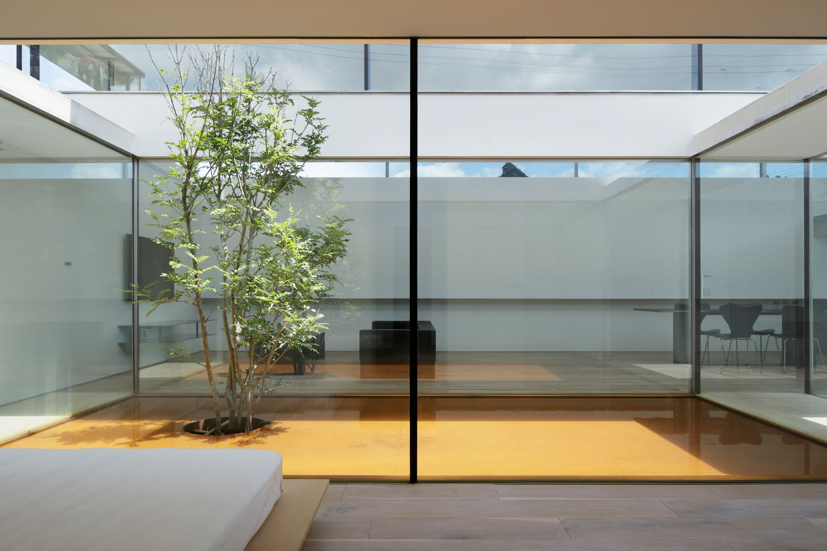 SI-house, TNdesign一級建築士事務所 TNdesign一級建築士事務所 Quartos minimalistas