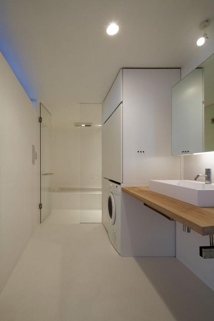 SI-house, TNdesign一級建築士事務所 TNdesign一級建築士事務所 Baños de estilo minimalista