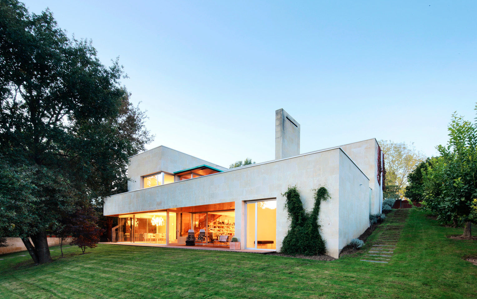 Casa en Mungia, Hoz Fontan Arquitectos Hoz Fontan Arquitectos Casas modernas