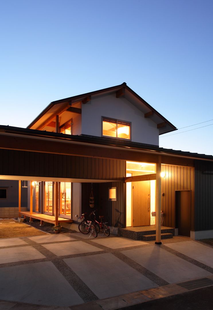 Su-House okayama, 三宅和彦／ミヤケ設計事務所 三宅和彦／ミヤケ設計事務所 Asian style houses