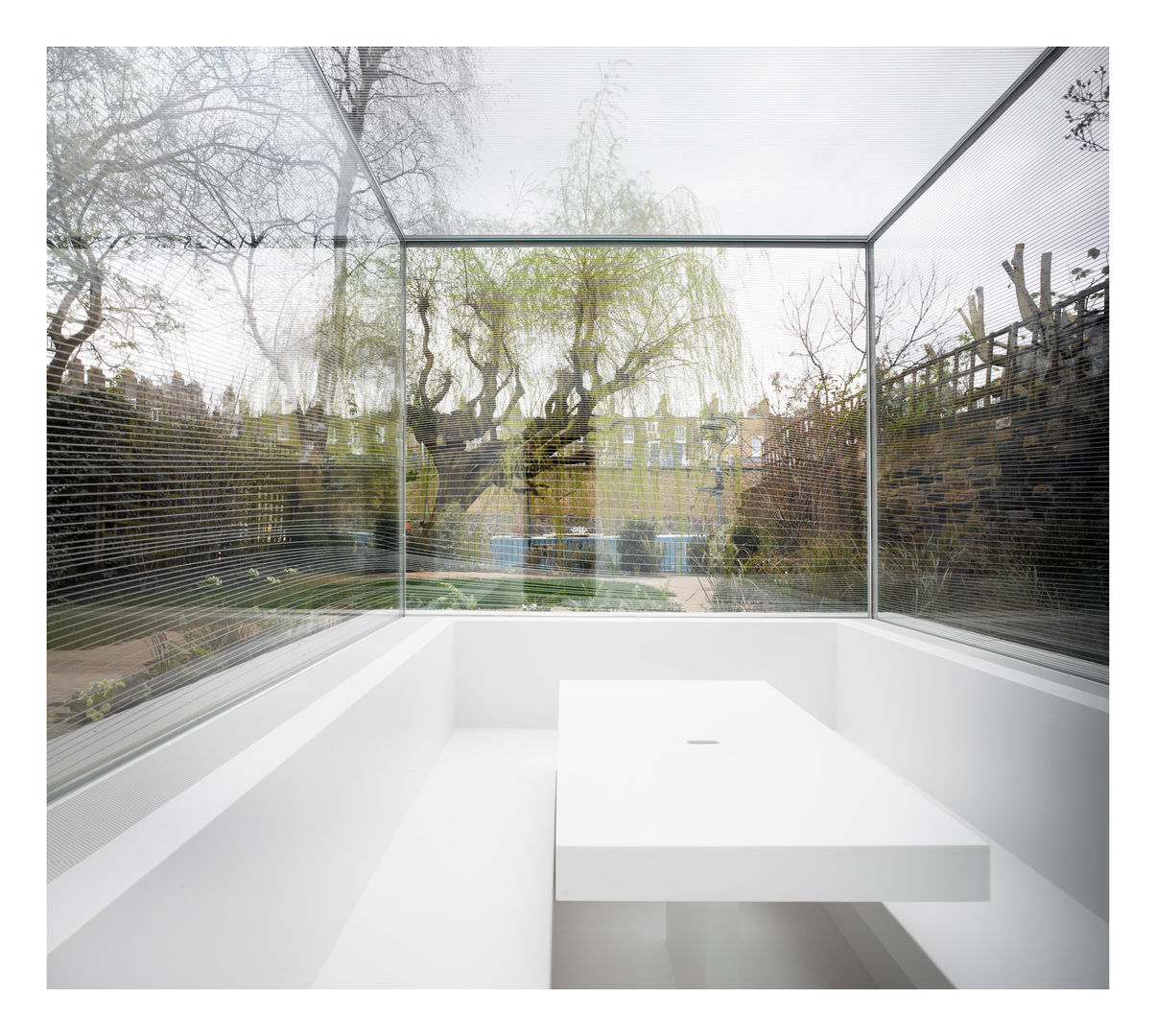 White on White, Gianni Botsford Architects Gianni Botsford Architects Jardines de invierno