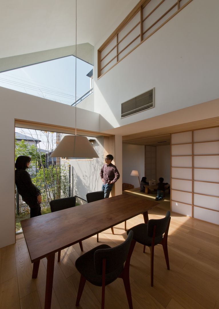 寄り添って暮らす家, 空間設計aun 空間設計aun Modern Interior Design
