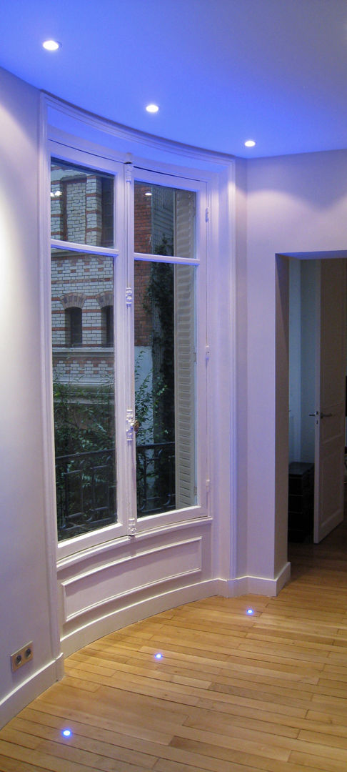 Appartement Haussmannien architecture intérieure Paris 17 em, Philippe Ponceblanc Architecte d'intérieur Philippe Ponceblanc Architecte d'intérieur مطبخ