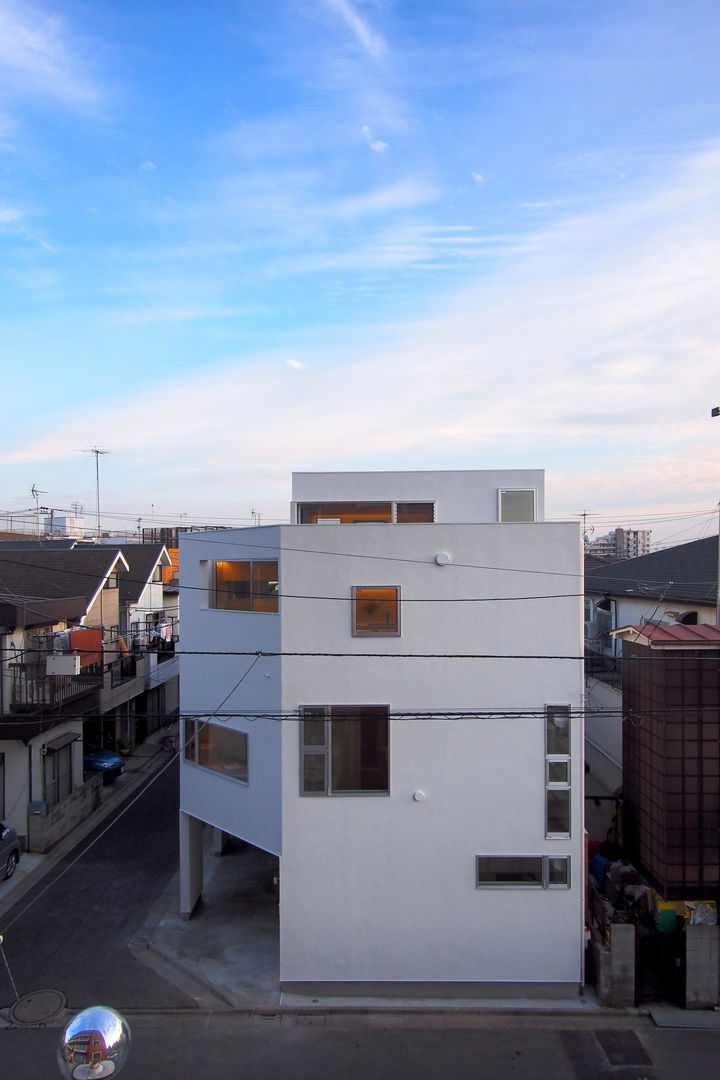 House in Heiwadai, アトリエ スピノザ アトリエ スピノザ Casas de estilo moderno