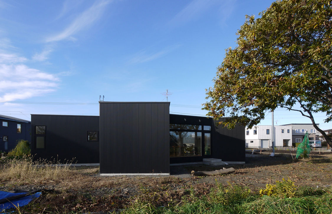 KAME HOUSE, エム・アンド・オー エム・アンド・オー Modern houses