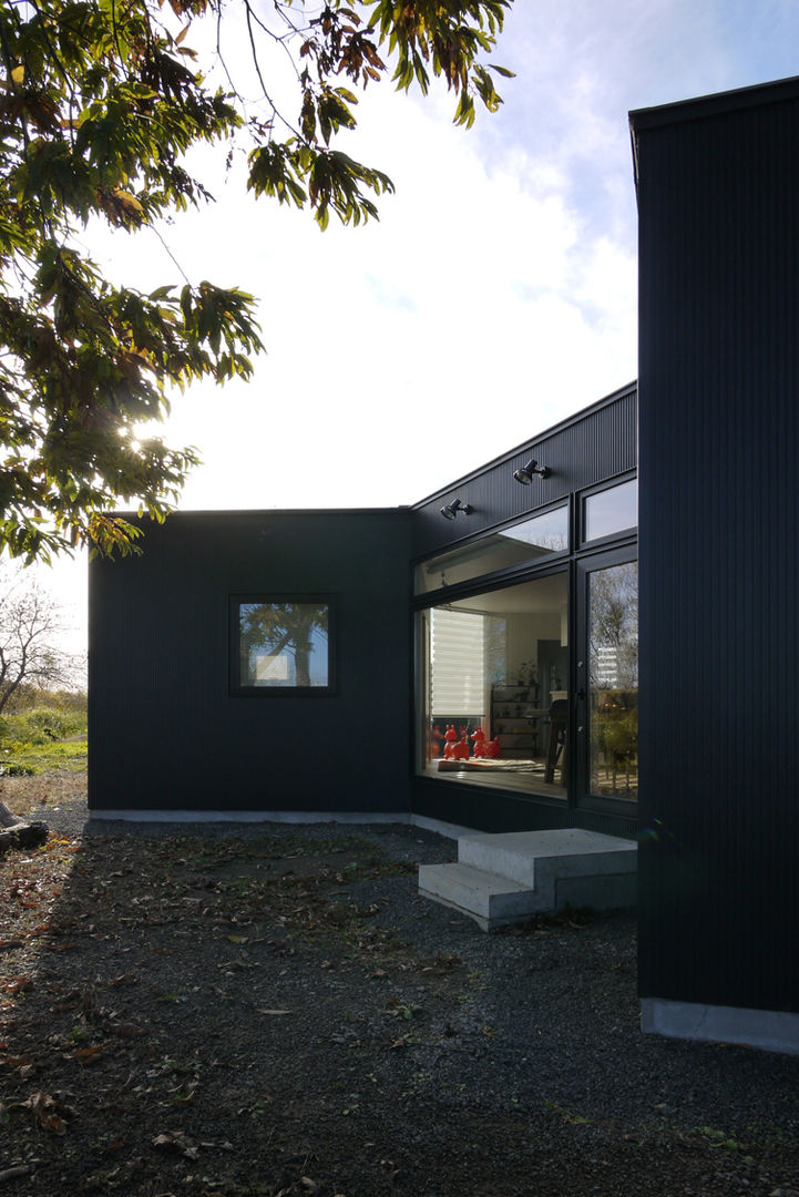 KAME HOUSE, エム・アンド・オー エム・アンド・オー Casas estilo moderno: ideas, arquitectura e imágenes