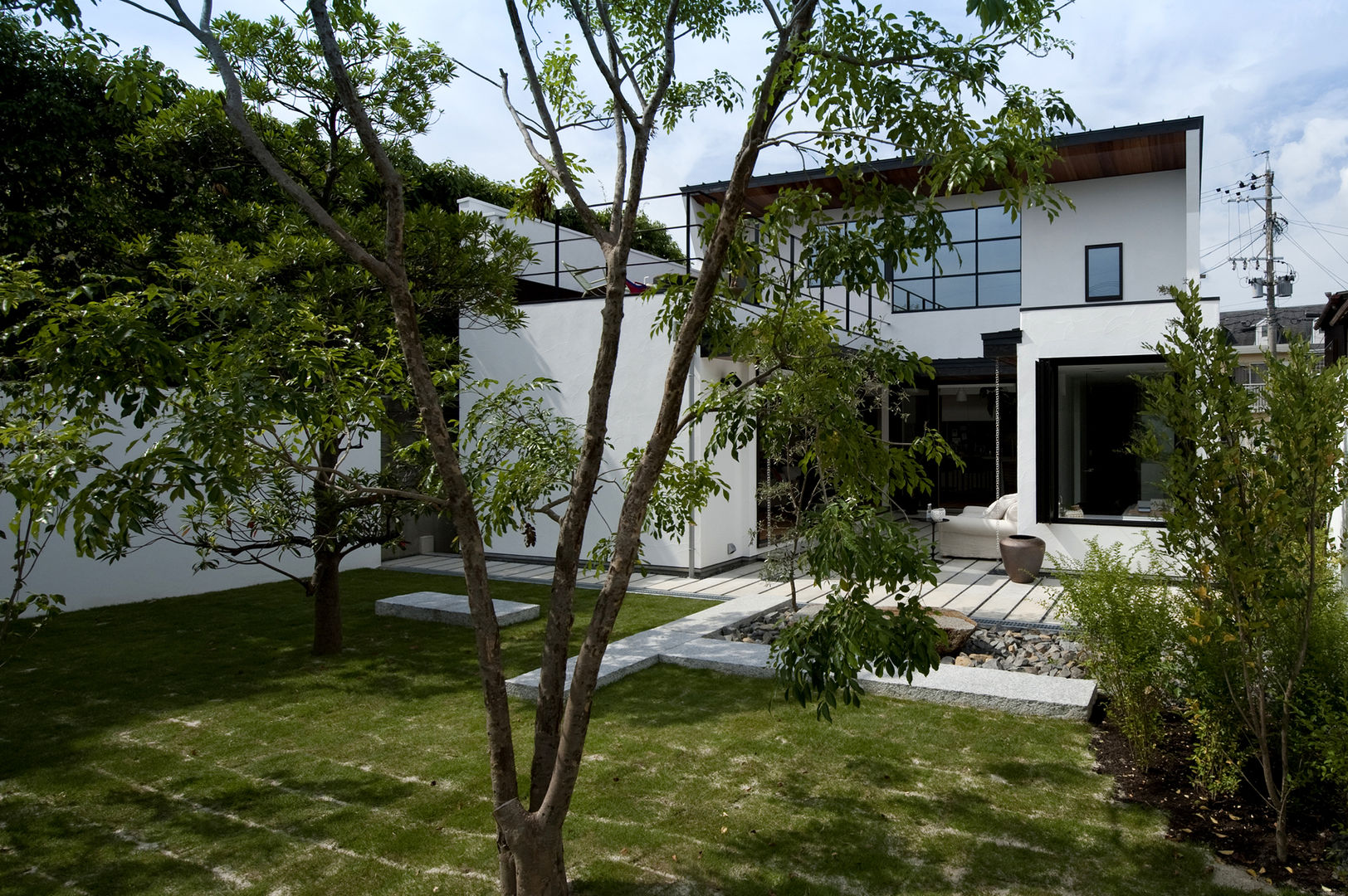 House with the bath of bird, Sakurayama-Architect-Design Sakurayama-Architect-Design 모던스타일 주택