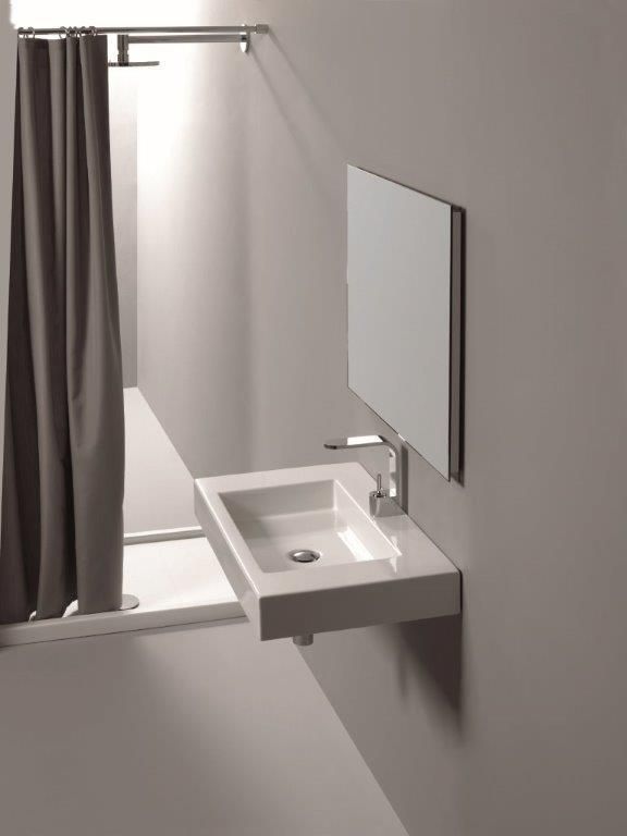 TENDE DOCCIA IN TESSUTO: Bagno Bello e Moderno, GAL srl GAL srl Minimalistyczna łazienka Wanny i prysznice