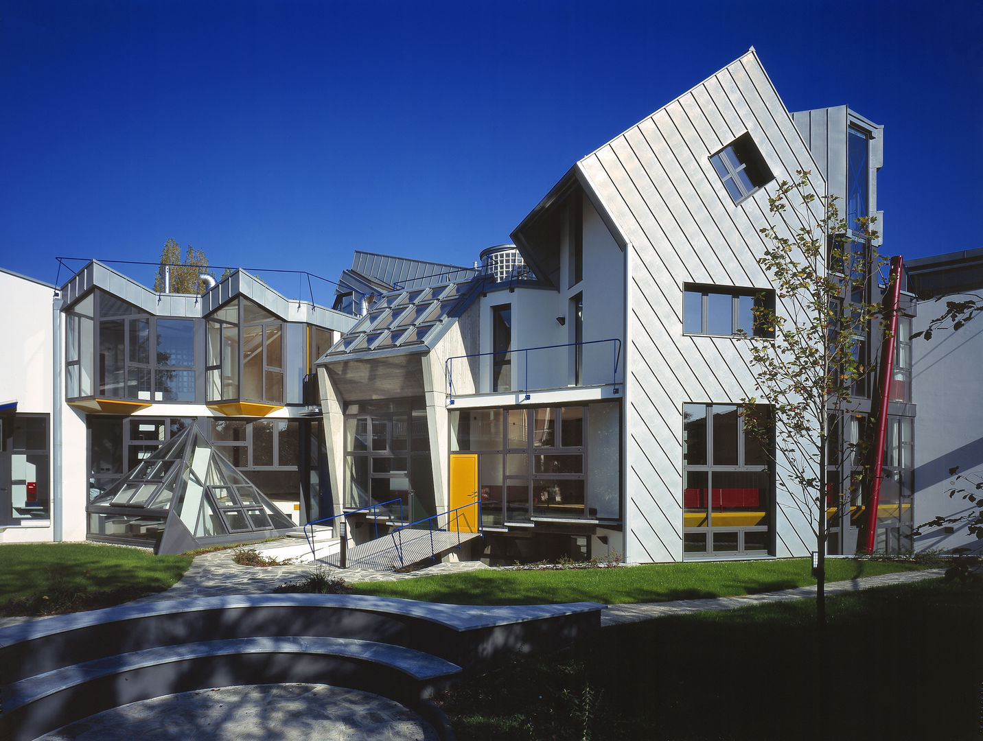 FIVE HOUSES IN MONZA, RoccAtelier Associati RoccAtelier Associati Casas de estilo moderno