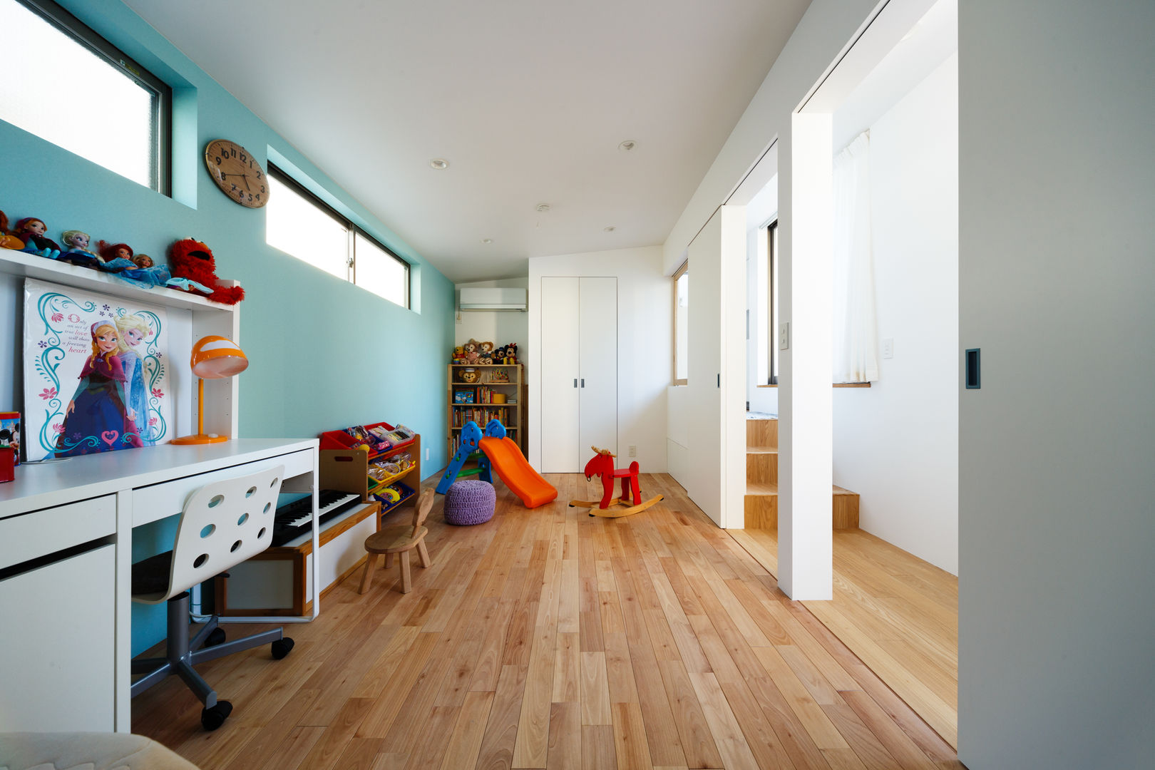 haus-wave, 一級建築士事務所haus 一級建築士事務所haus Quarto infantil escandinavo