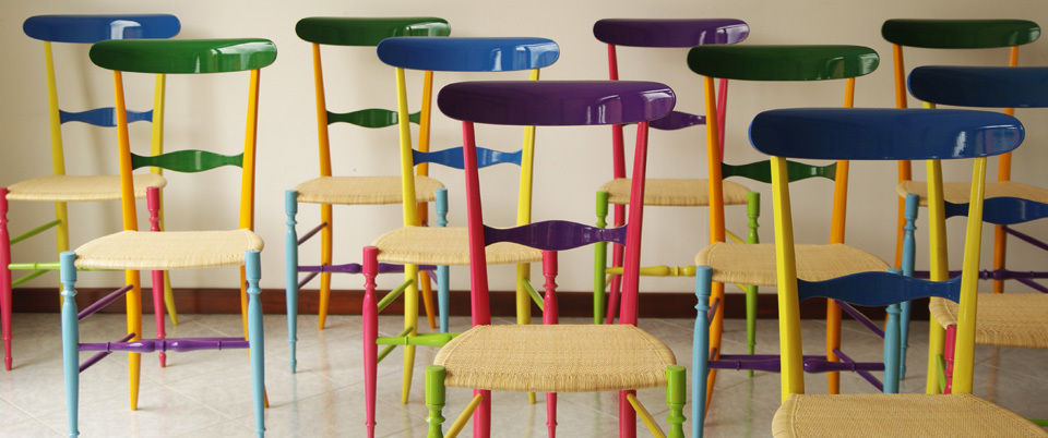 Chiavarina Supercolor, Davide Conti Design Studio Davide Conti Design Studio Modern kitchen Tables & chairs