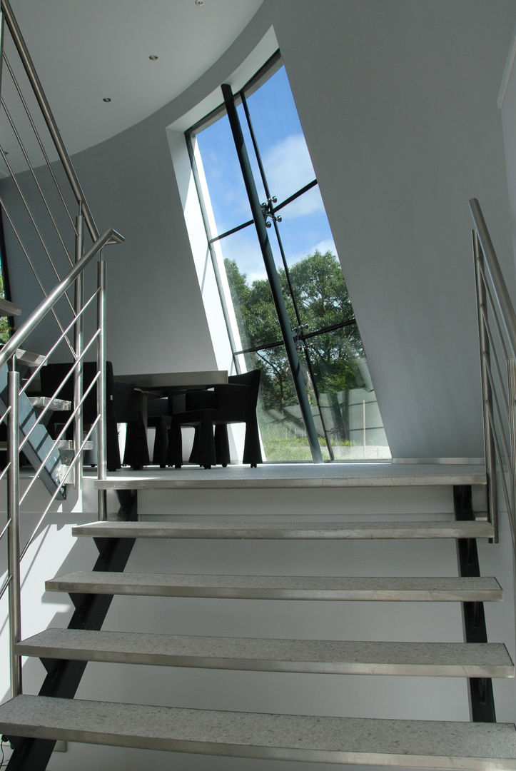 Villa Beekbergen, Factor Architecten Factor Architecten Modern Corridor, Hallway and Staircase