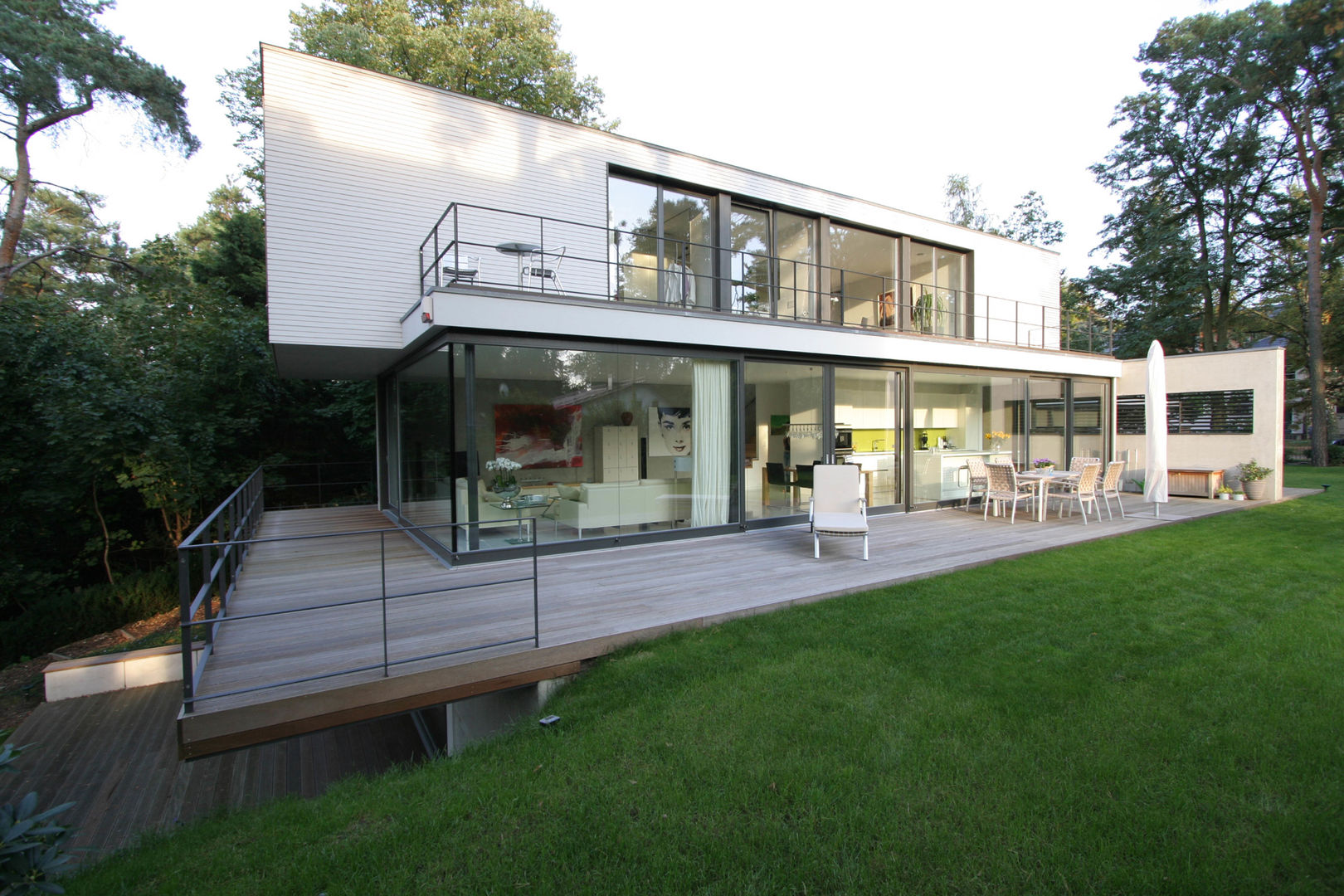 Haus W, THOMAS BEYER ARCHITEKTEN THOMAS BEYER ARCHITEKTEN Casas modernas