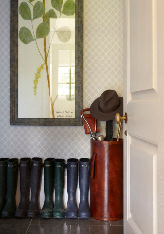 Country House, Hampshire, Helen Green Design Helen Green Design Pasillos, vestíbulos y escaleras rurales