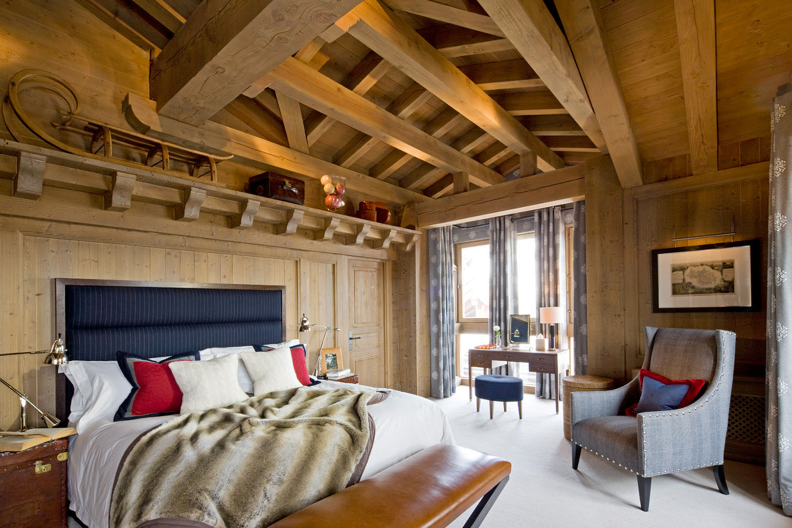 A Chalet to Keep You Warm: Val d'Isère, Helen Green Design Helen Green Design منازل