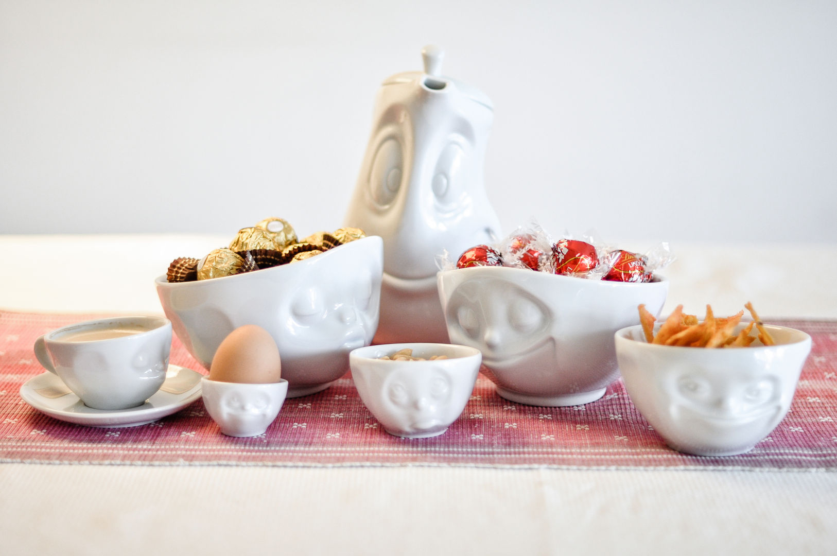 Tazas, boles y jarras de tassen Givensa Cocinas modernas Fregaderos y grifería