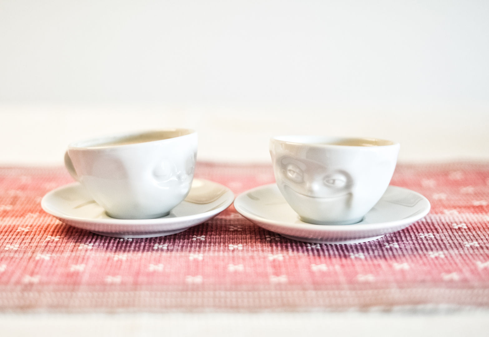 Taza de café - Tassen Givensa Cocinas de estilo moderno Vasos, cubiertos y vajilla