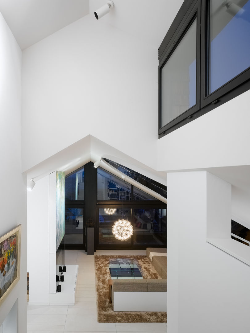 APARTMENT SCH, Ippolito Fleitz Group – Identity Architects Ippolito Fleitz Group – Identity Architects Houses