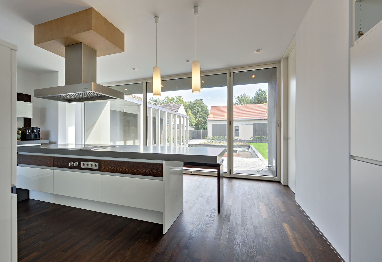 Remisenwohnhaus im Denkmal Ensemble Berlin, Möhring Architekten Möhring Architekten Kitchen