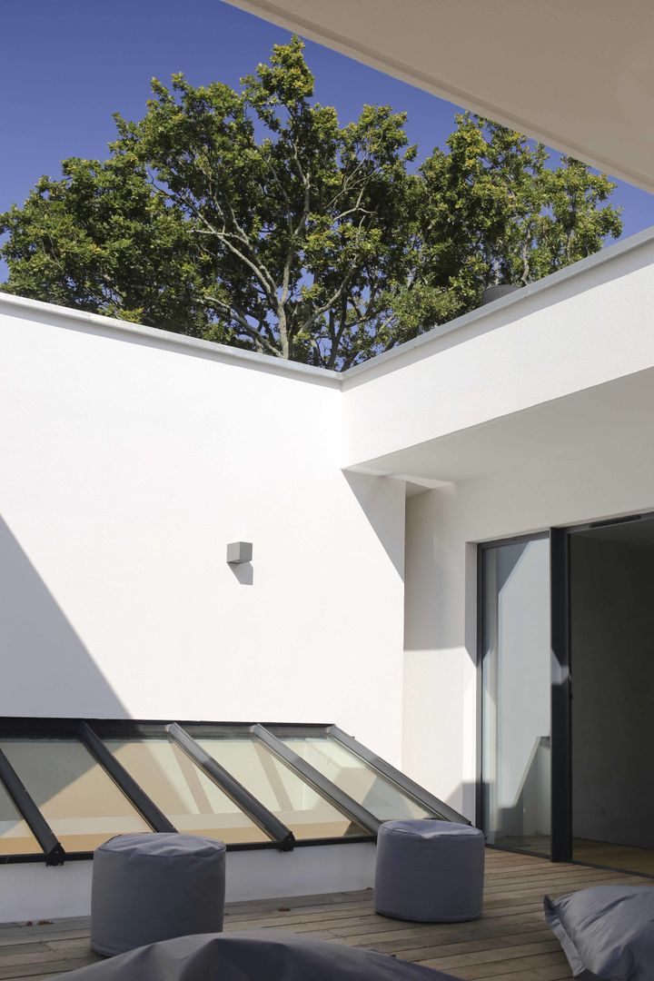 Maison neuve à Biarritz, Atelier d'Architecture Christophe Létot Atelier d'Architecture Christophe Létot Modern balcony, veranda & terrace