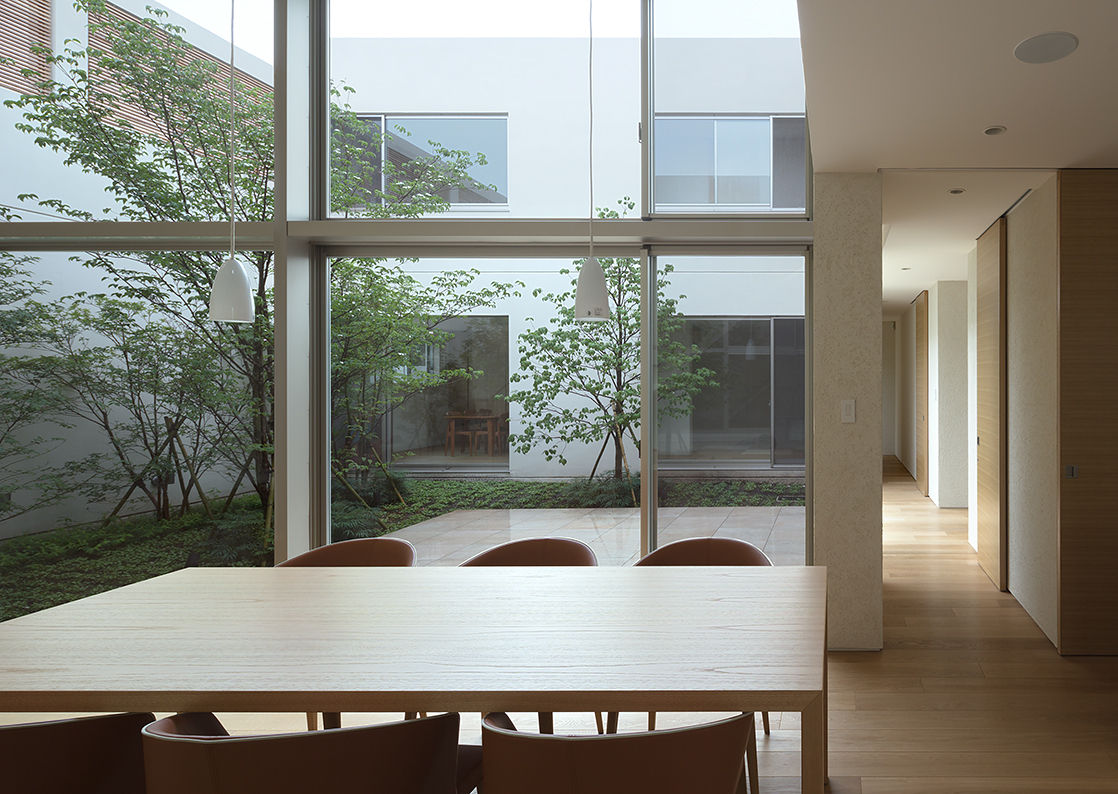 Lucent Court House, Atelier Square Atelier Square حديقة