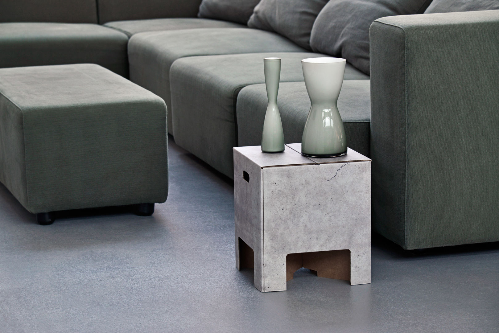 CONCRETE Dutch Design Chair, Dutch Design Dutch Design غرفة المعيشة