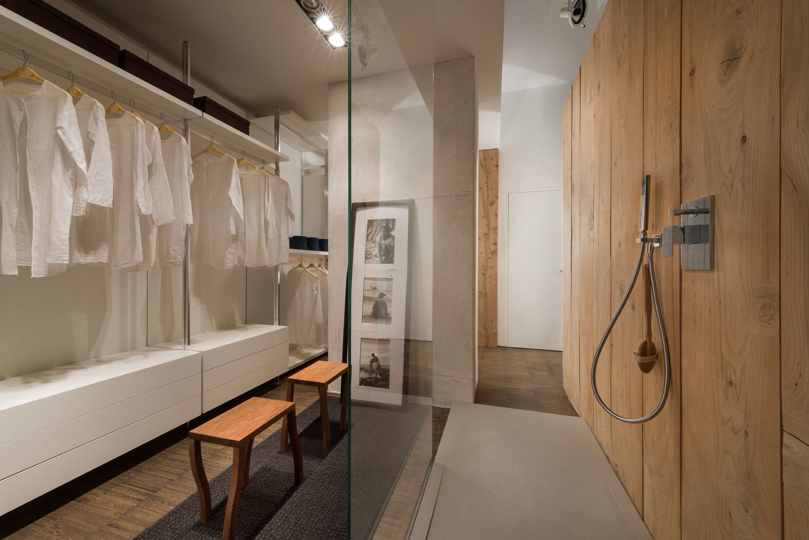 Showroom di Busto Arsizio, Forme per Interni Forme per Interni Salle de bain moderne