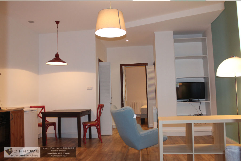 Appartement locatif T2 à Strasbourg, Agence ADI-HOME Agence ADI-HOME Salle à manger originale Table,Un meuble,Biens,Chaise,Bois,Design d&#39;intérieur,Lampe,Éclairage,Orange,Sol