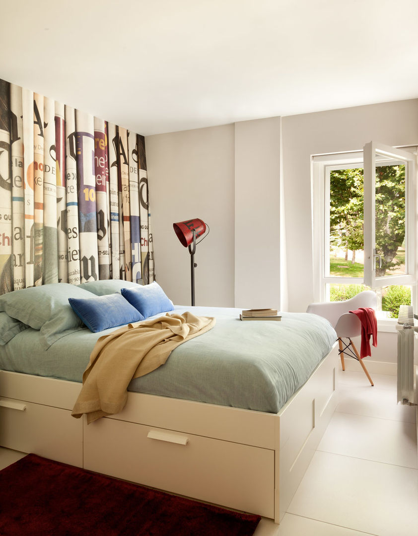 COLLADO MEDIANO, ESTER SANCHEZ LASTRA ESTER SANCHEZ LASTRA Modern style bedroom