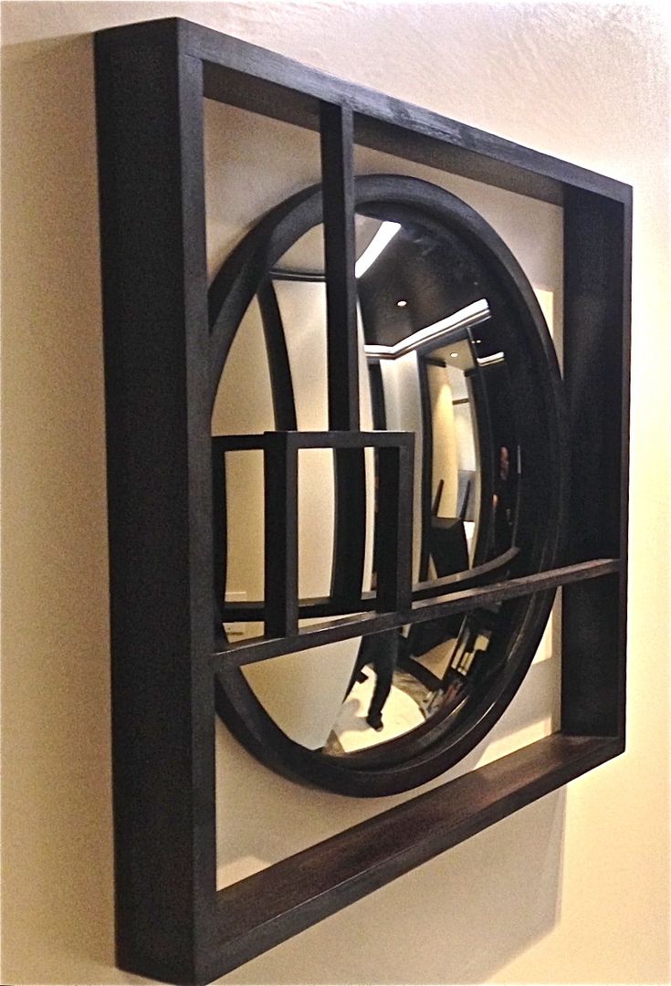 Bespoke Wooden Frame - Convex Mirror Alguacil & Perkoff Ltd. ห้องแต่งตัว กระจก