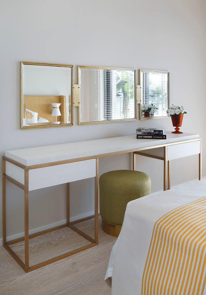 OLABELLA // RESIDENTIAL PROJECT, Escapefromsofa Escapefromsofa Phòng ngủ phong cách hiện đại Dressing tables