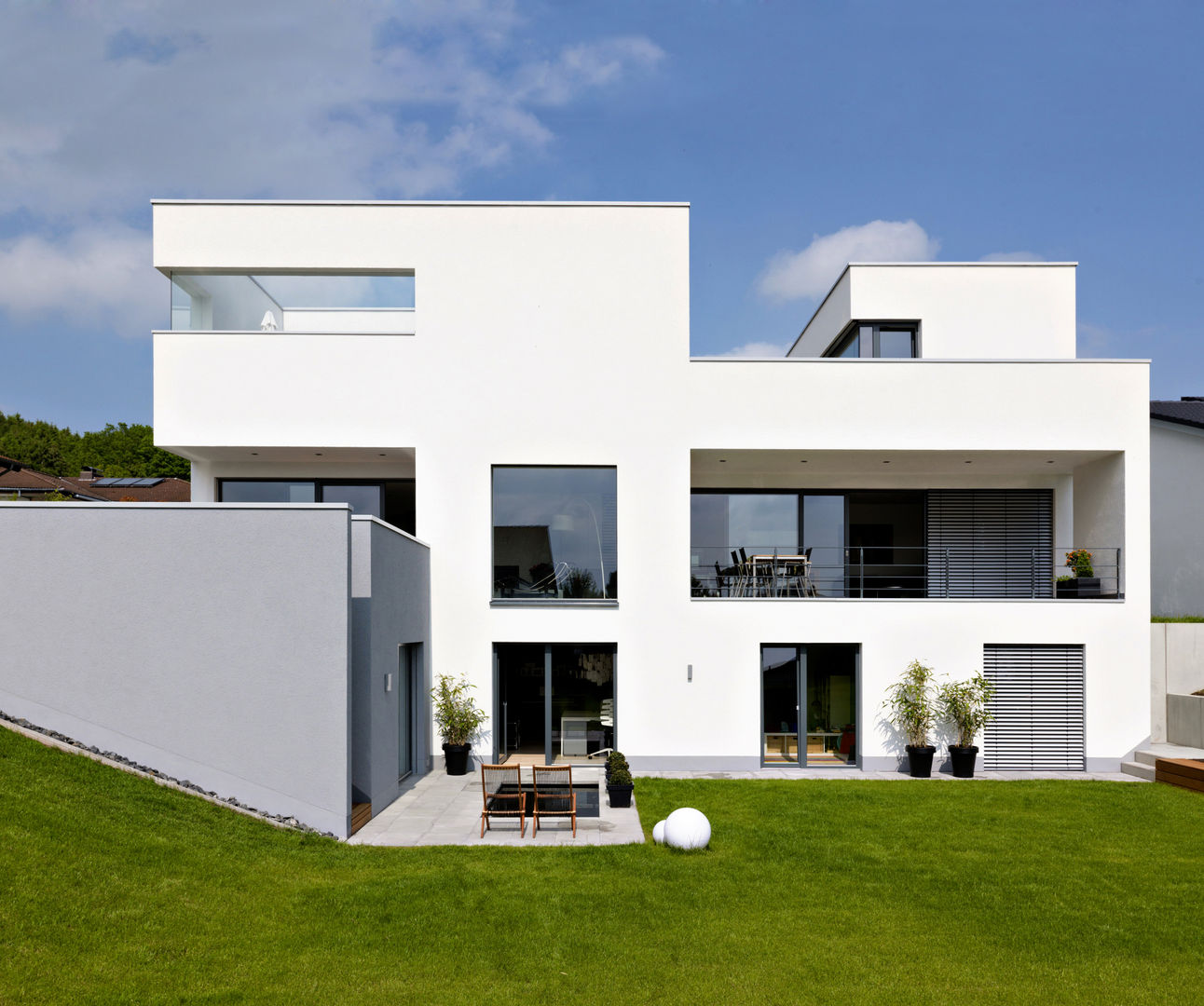 Mehrfamilienhaus_H, Fachwerk4 | Architekten BDA Fachwerk4 | Architekten BDA 二世帯住宅