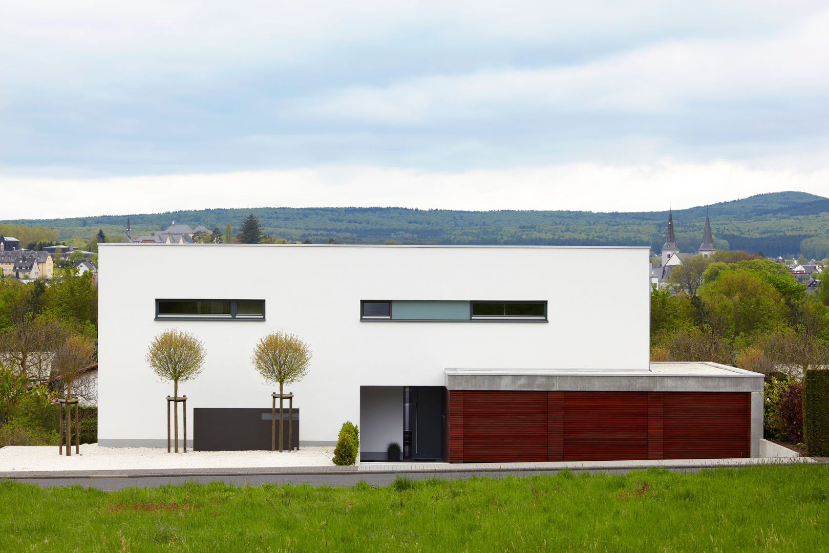 Mehrfamilienhaus_H, Fachwerk4 | Architekten BDA Fachwerk4 | Architekten BDA บ้านสำหรับครอบครัว