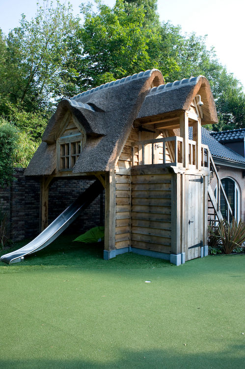 Luxe Stadstuin, Stam Hoveniers Stam Hoveniers Taman Gaya Rustic Swings & play sets