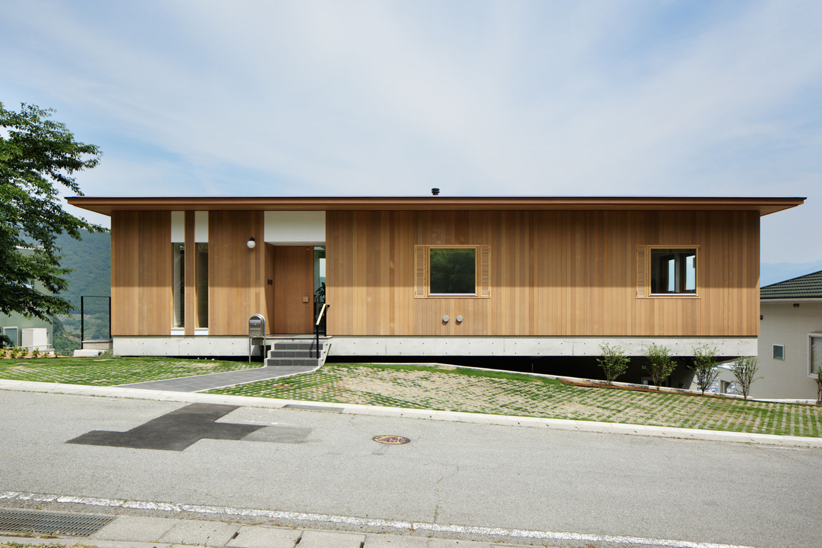 027甲府 I さんの家, atelier137 ARCHITECTURAL DESIGN OFFICE atelier137 ARCHITECTURAL DESIGN OFFICE 스칸디나비아 주택 우드 우드 그레인