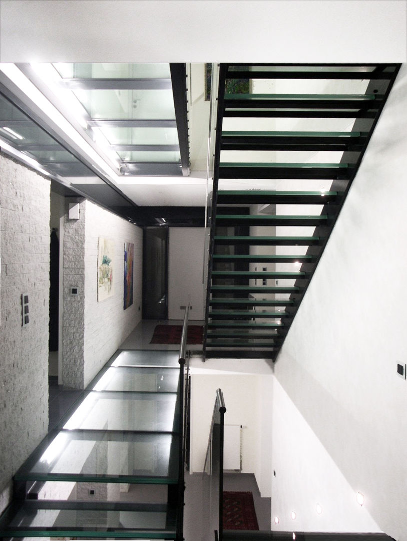 Einfamilienhaus T, Architekturbüro Sahle Architekturbüro Sahle 모던스타일 복도, 현관 & 계단