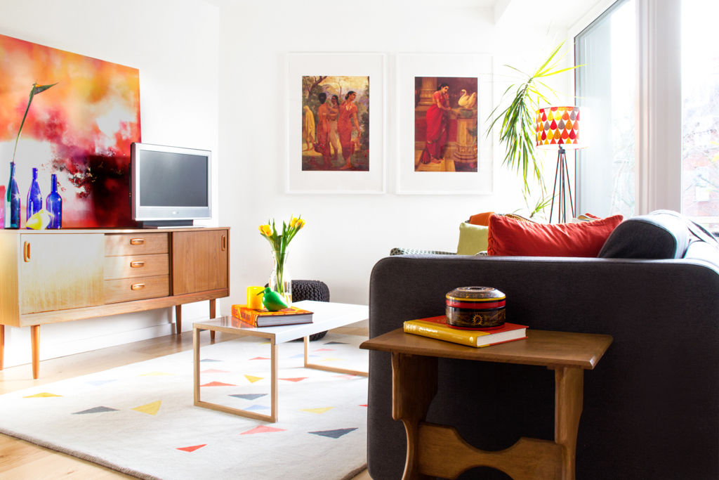 Hampstead Heath Apartment Bhavin Taylor Design Eclectic style living room