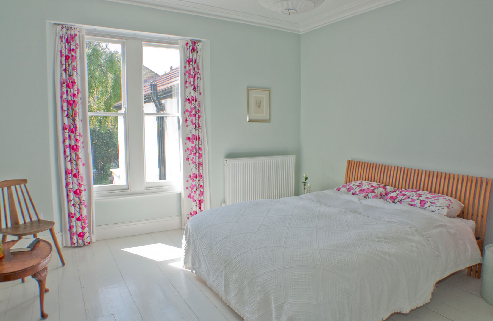 Bedroom with Marimekko curtains Dittrich Hudson Vasetti Architects Modern style bedroom